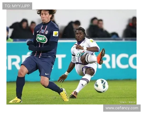 巴黎圣日耳曼防守问题凸显，整体结构缺陷成主因而非个人能力不足